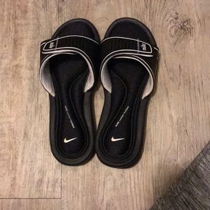 Nike Slides